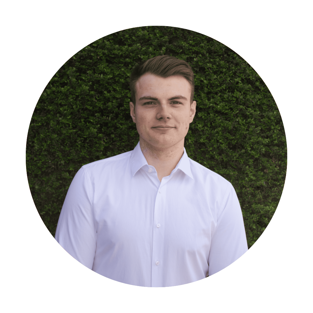 Easy4u Harrison Grayston Headshot Easy4u Harrison Grayston Headshot